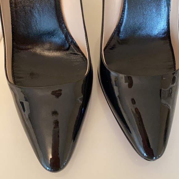 Authentic Prada black patent leather pumps Size 39 - Picture 8 of 9